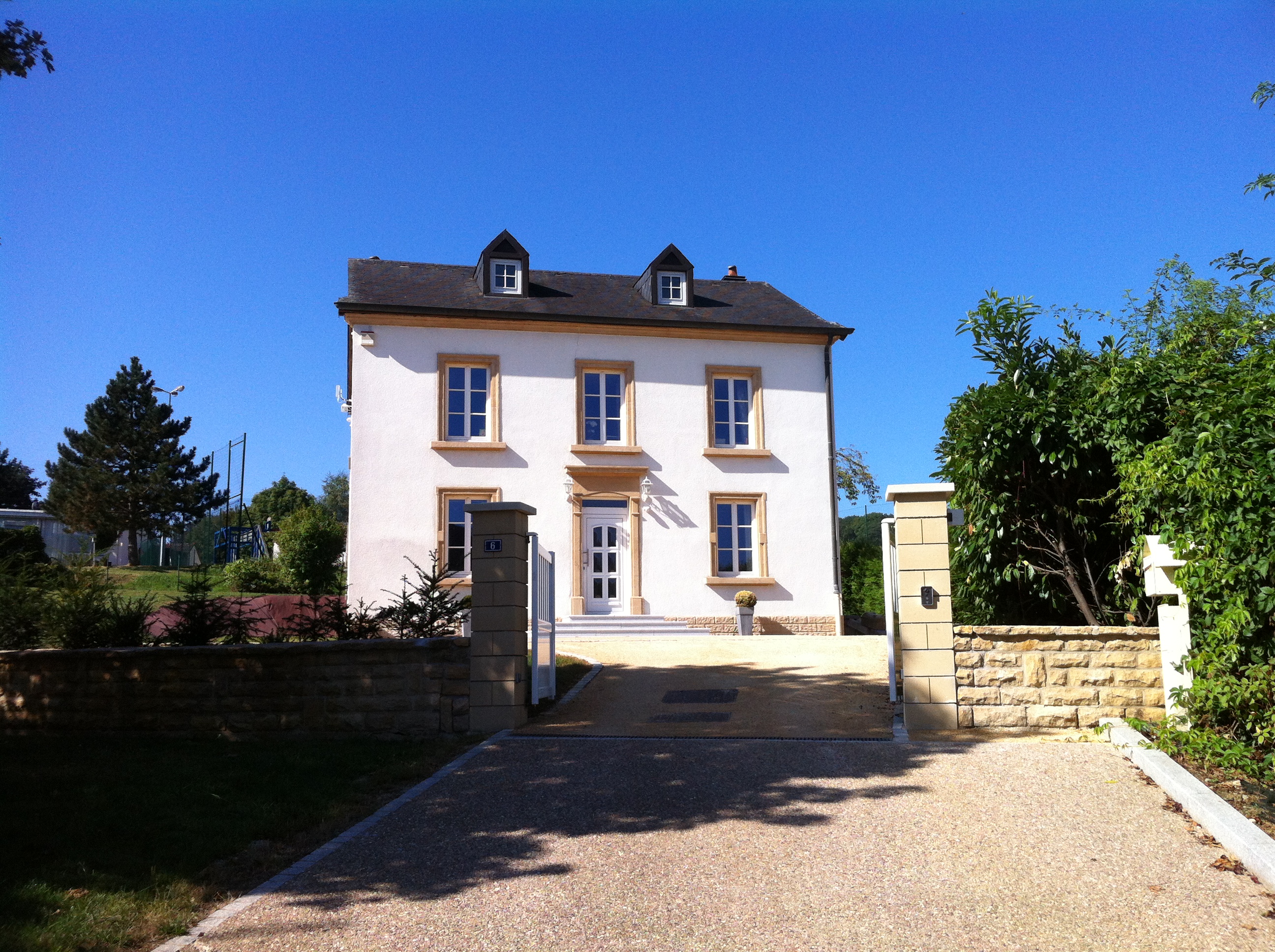 motorisation-portail-coulissant-entree
